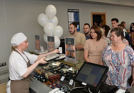 Открытие после ремонта обновленного буфета "Пятнашка" 